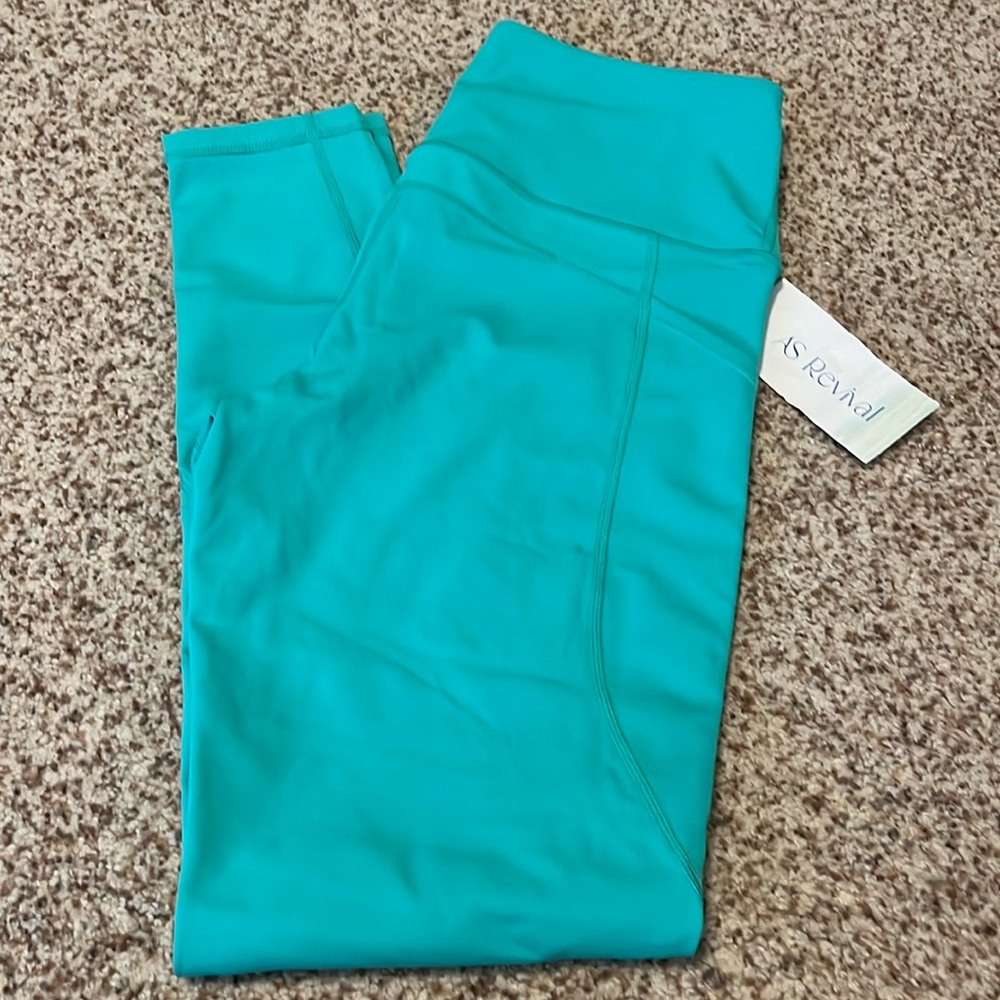 NWT AS Revival woman’s leggings